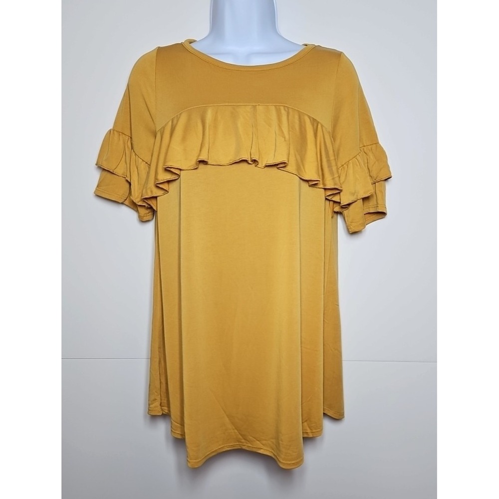 Hailey & Co Women's Mustard Yellow Short Sleeve Ruffle Front Top Size Large NWOT